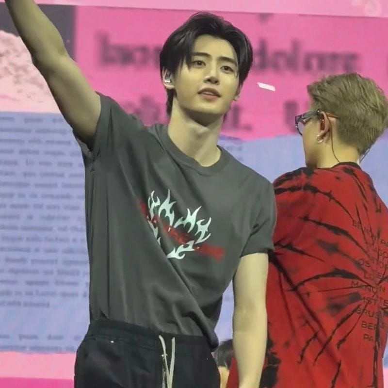 ENHYPEN T-SHIRT 2025 WALK THE LINE 100% BAUMWOLLE