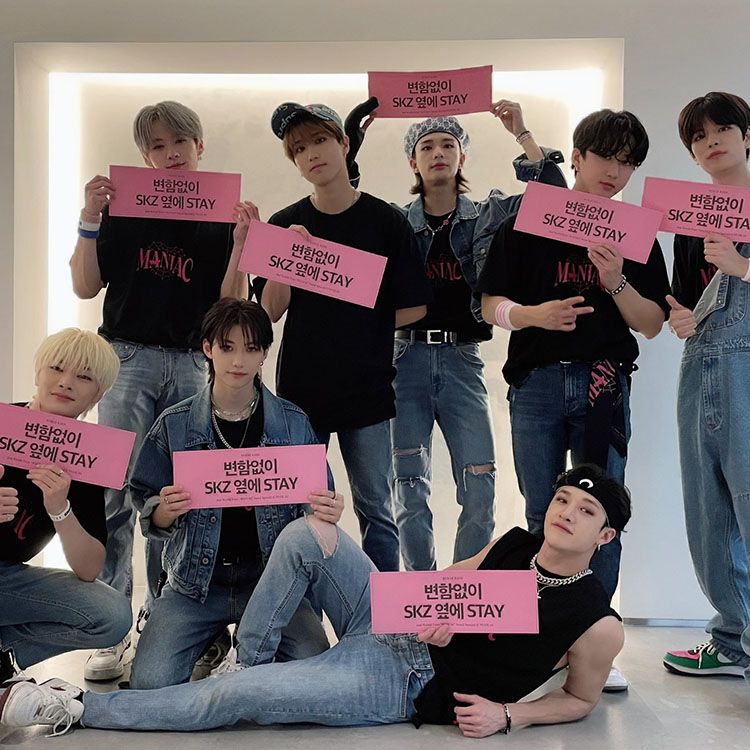 STRAY KIDS MANIAC T-SHIRT 100% BAUMWOLLE