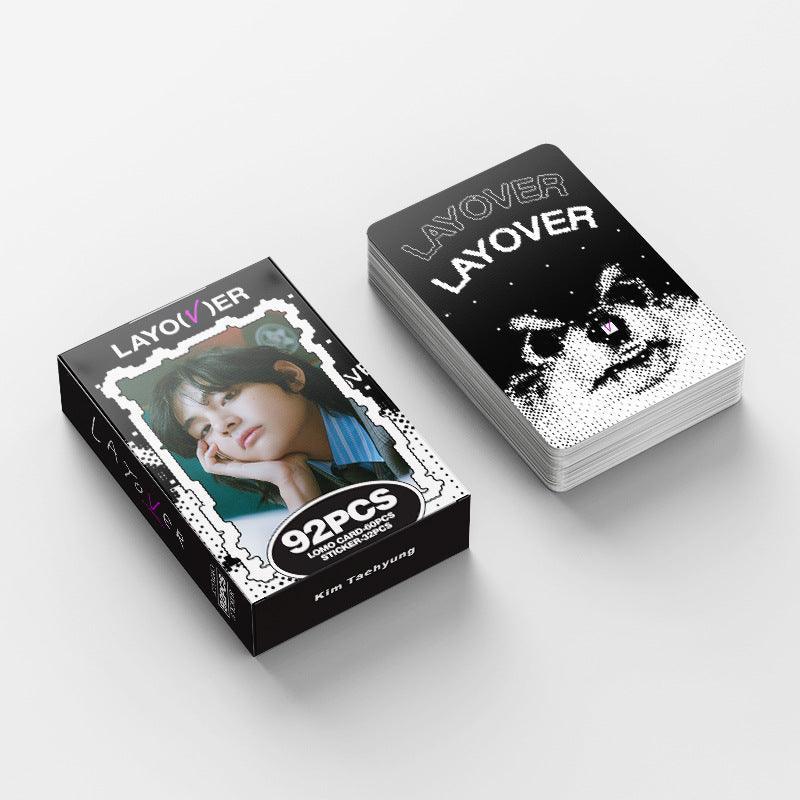V LAYOVER FOTOKARTEN 92 STÜCK (60 FOTOKARTEN + 32 STICKER)