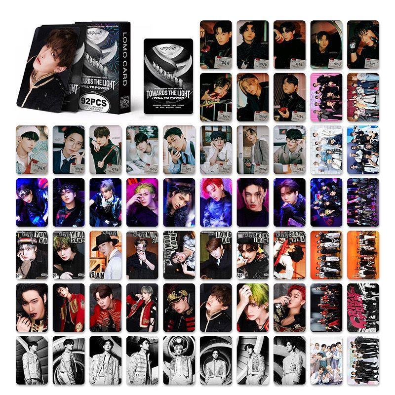 FOTOKARTEN ATEEZ 2024 TOWARDS THE LIGHTKITS 92 STÜCK (60 FOTOKARTEN + 32 STICKER)