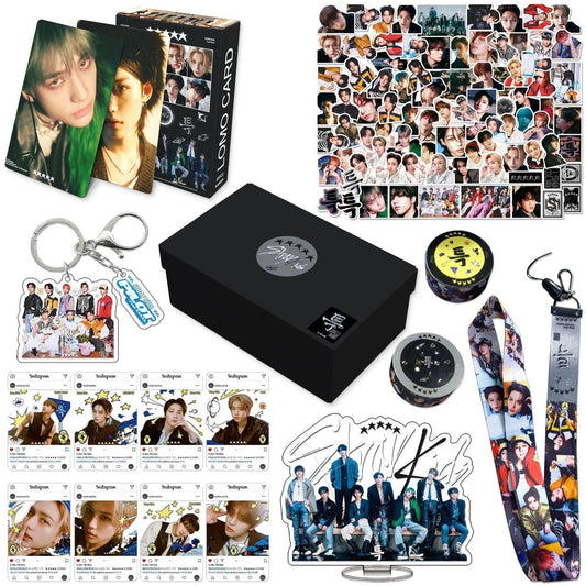 STRAY KIDS 5 STAR KIT MIT 162 TEILEN (GESCHENKBOX MIT VERSCHIEDENEN ARTIKELN!✨)