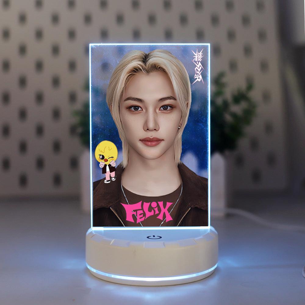 STRAY KIDS LED USB FARBE ÄNDERNDE LAMPEN (7 FARBEN) alle Mitglieder!