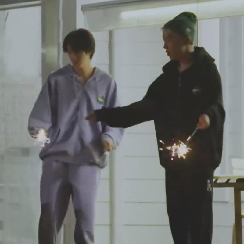 BTS IN THE SOOP HOODIES – IN DREI MODELLEN!