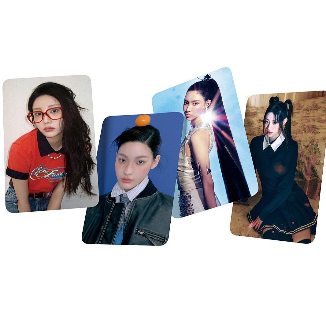 ILLIT BOMB FOTOKARTEN 55 STÜCK