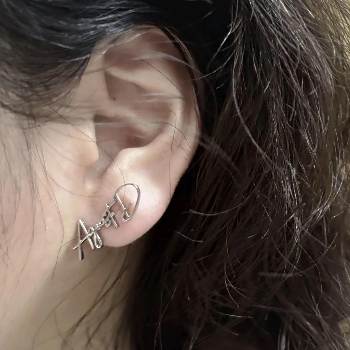 SUGA AGUST D OHRRINGE PAAR EDELSTAHL