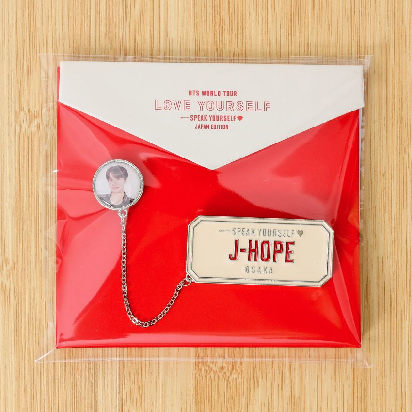 BTS-Merchandise-Anstecker zur Love Yourself Tour