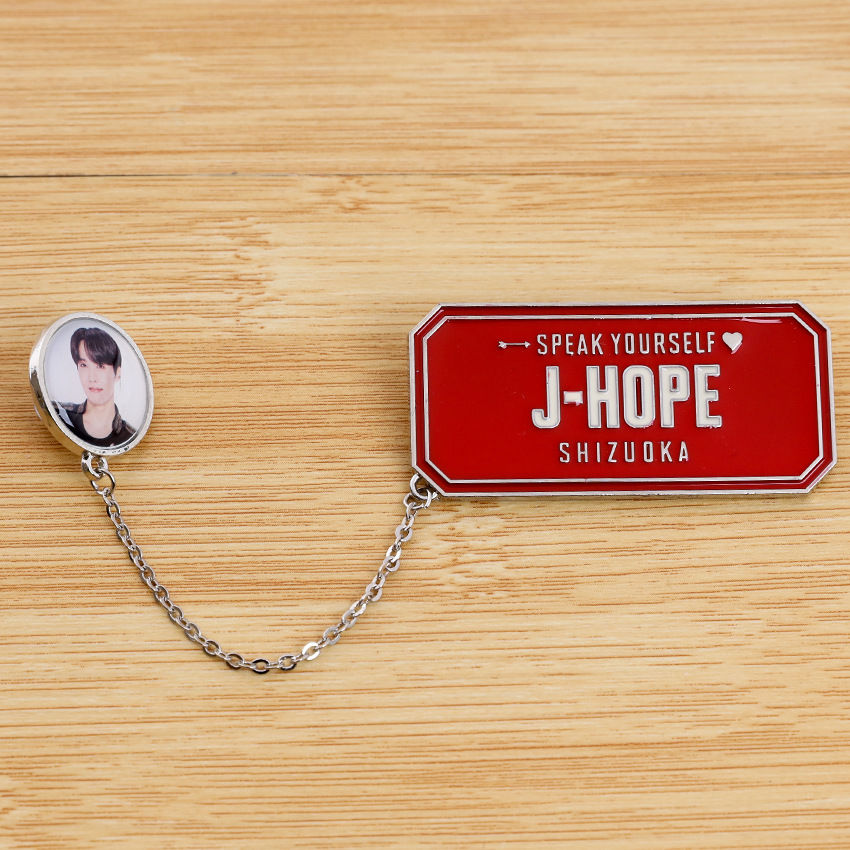 BTS-Merchandise-Anstecker zur Love Yourself Tour