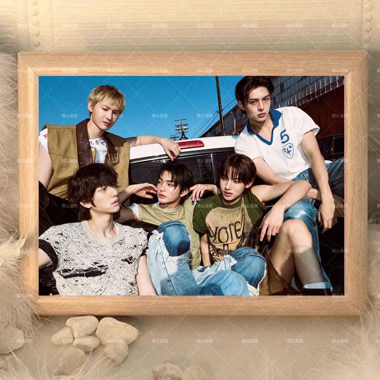 CORTIS DEKORATIVER RAHMEN - VERSCHIEDENE GRÖSSEN UND BILDER