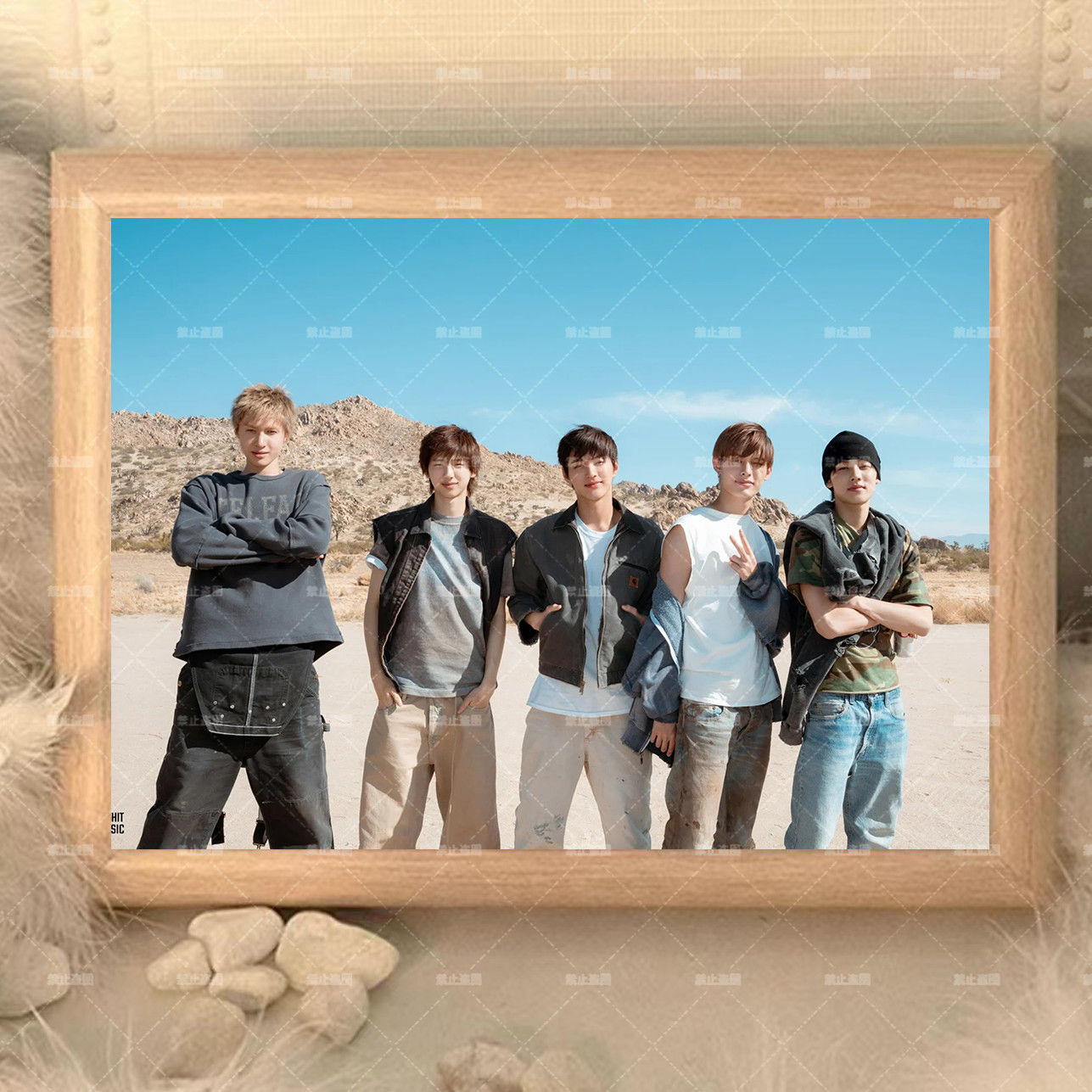 CORTIS DEKORATIVER RAHMEN - VERSCHIEDENE GRÖSSEN UND BILDER