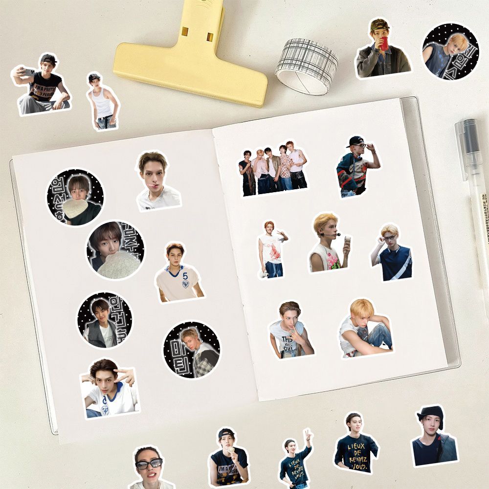 CORTIS-AUFKLEBER, 70 STÜCK