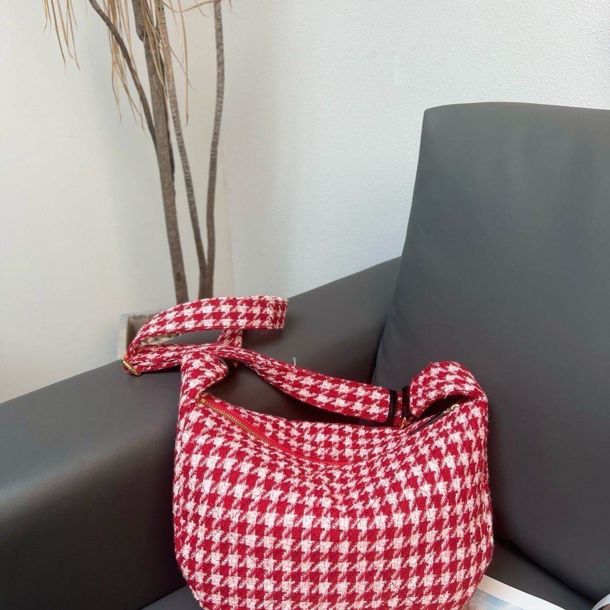 BLACKPINK JENNIE TASCHE