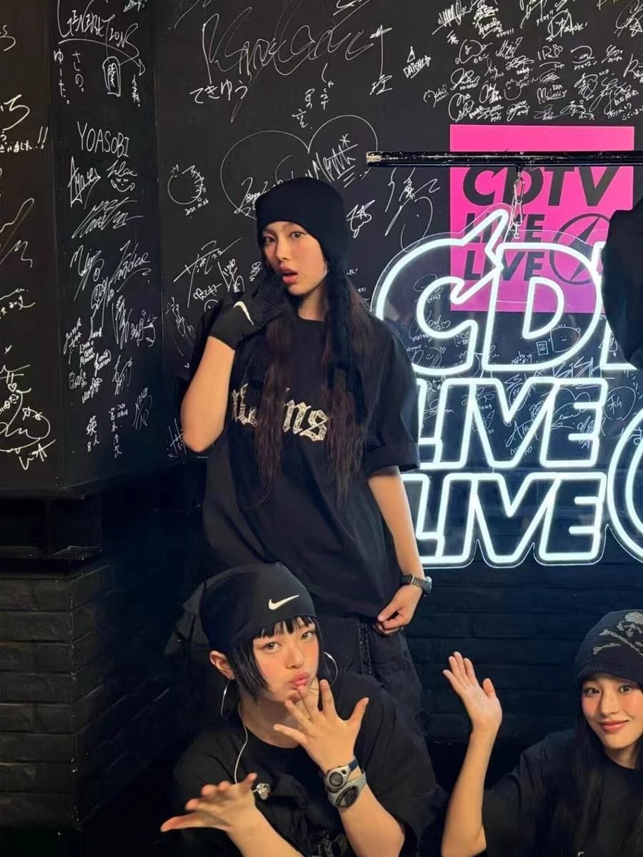 NEWJEANS T-SHIRT 100% BAUMWOLLE