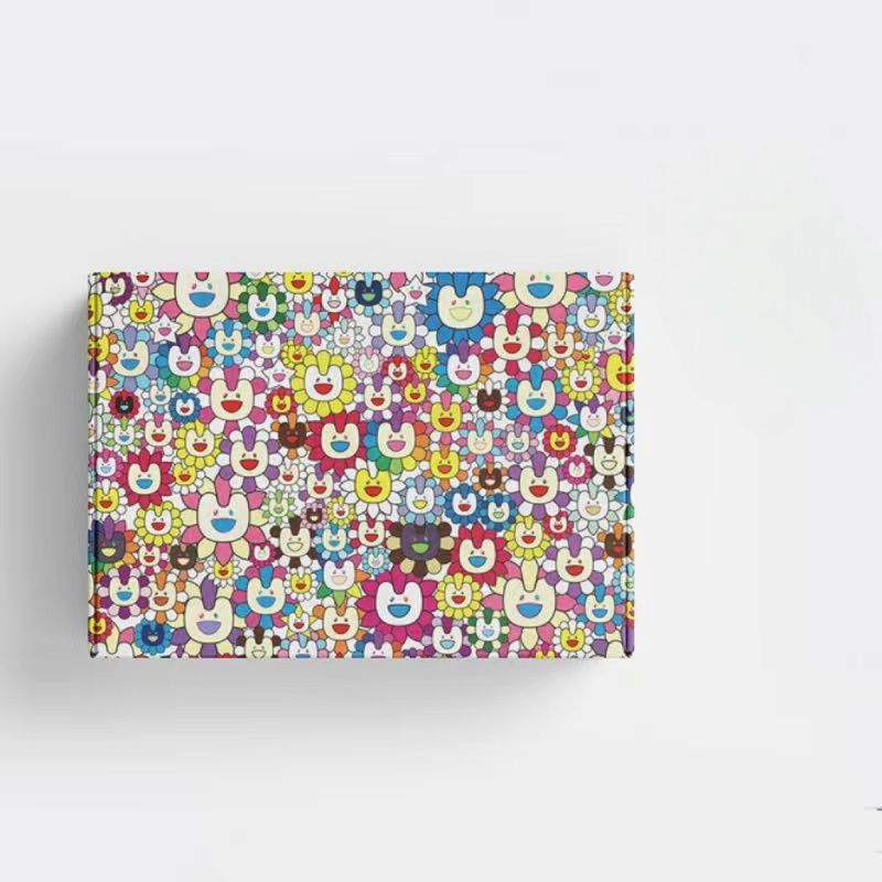 NJZ NEWJEANS ZUGBANDTASCHE MIT PERSONALISIERTER BOX UND ZUBEHÖR