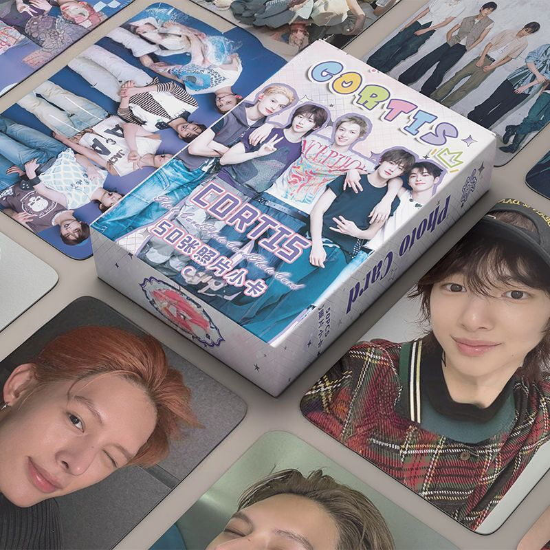 CORTIS-FOTOKARTEN, 50 STÜCK