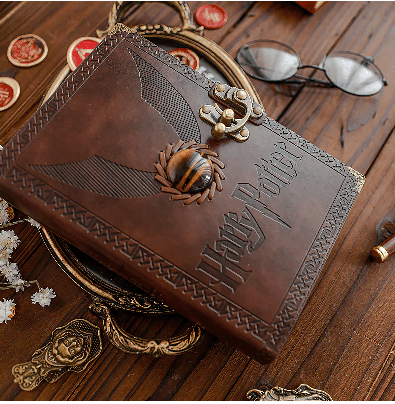 RETRO/VINTAGE BUCH ZUM SCHREIBEN + HARRY POTTER FÜLLER